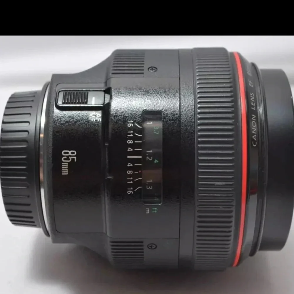 Canon EF 85mm f/1.2 L II USM portrait prime professional DSLR lens